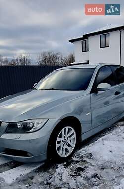 Седан BMW 3 Series 2005 в Киеве