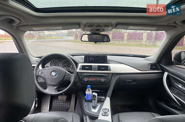 Седан BMW 3 Series 2013 в Долині