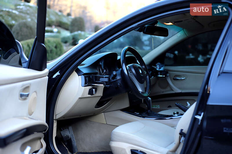 Універсал BMW 3 Series 2011 в Заліщиках