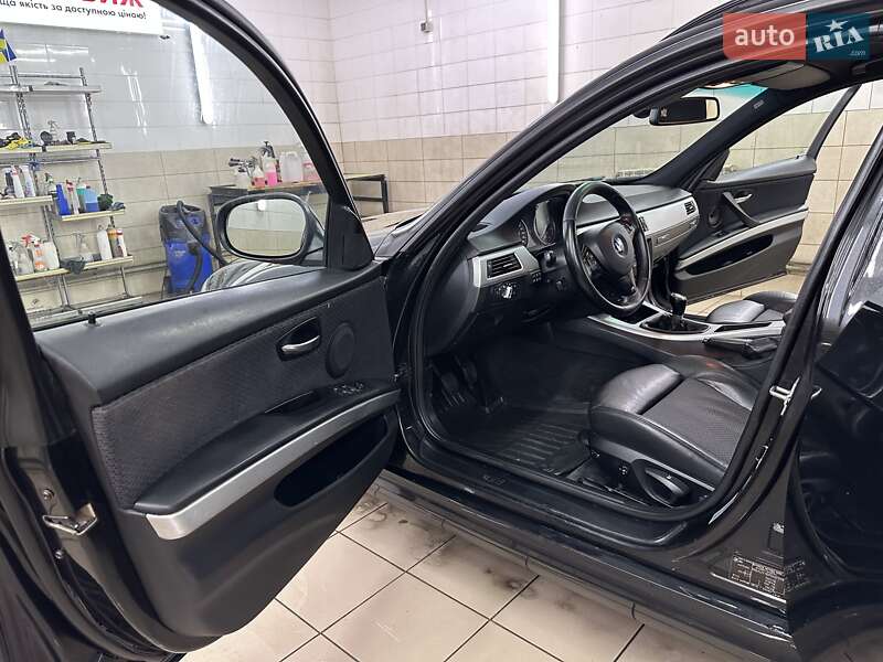 Универсал BMW 3 Series 2010 в Сумах