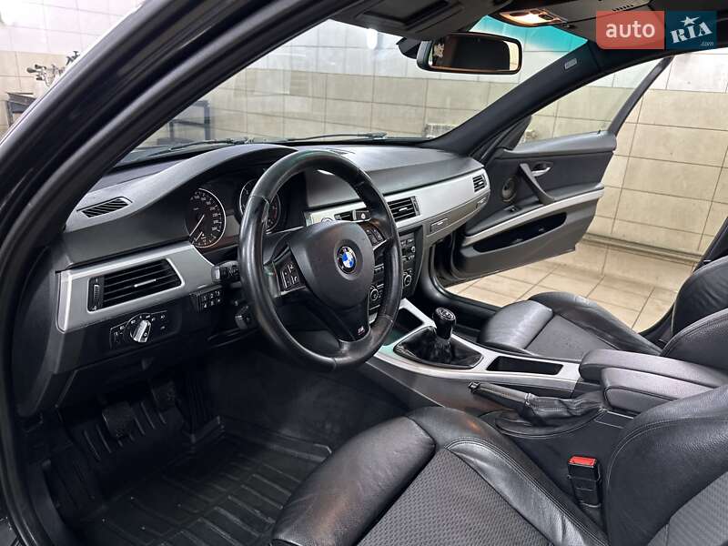 Универсал BMW 3 Series 2010 в Сумах