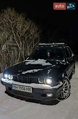 Седан BMW 3 Series 1986 в Великому Дальнику