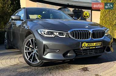 Седан BMW 3 Series 2019 в 