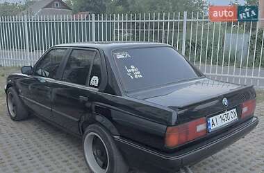 Седан BMW 3 Series 1987 в Городку