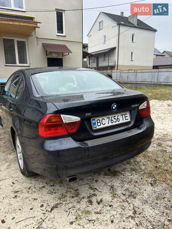 Седан BMW 3 Series 2007 в Золочеві