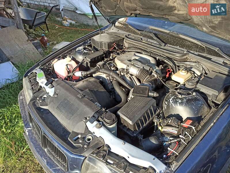 Седан BMW 3 Series 1995 в Дніпрі