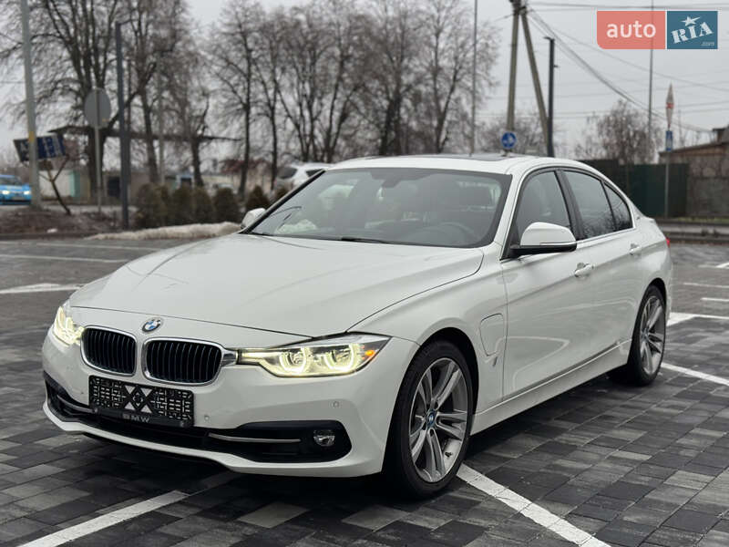 Седан BMW 3 Series 2017 в Киеве