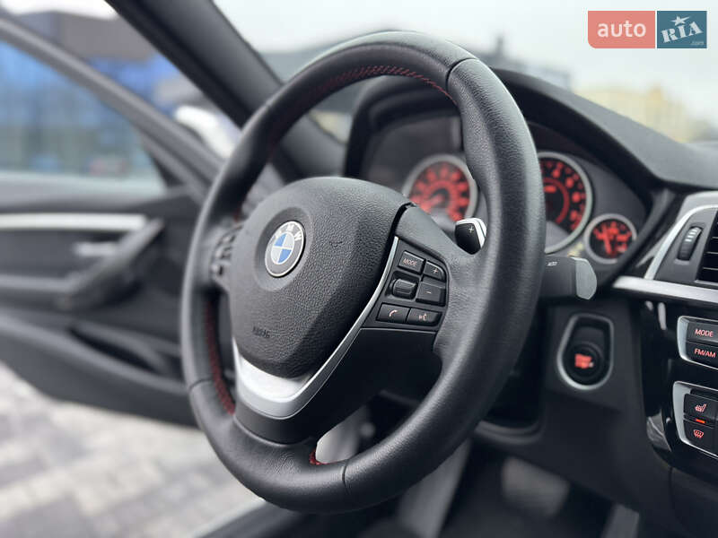Седан BMW 3 Series 2017 в Киеве