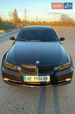 Седан BMW 3 Series 2005 в Дніпрі