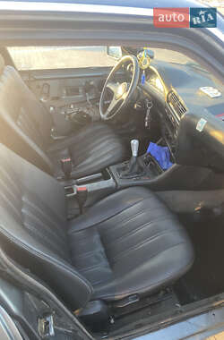 Седан BMW 3 Series 1990 в 