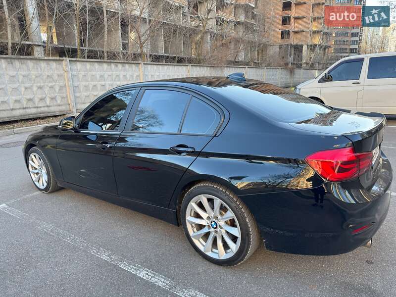Седан BMW 3 Series 2017 в Києві