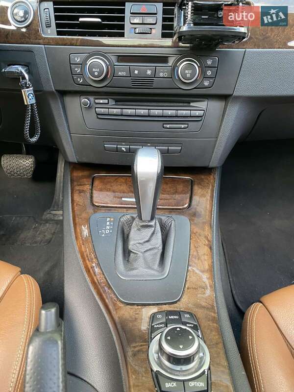 Универсал BMW 3 Series 2009 в Ровно