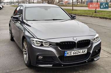 Седан BMW 3 Series 2018 в Дніпрі