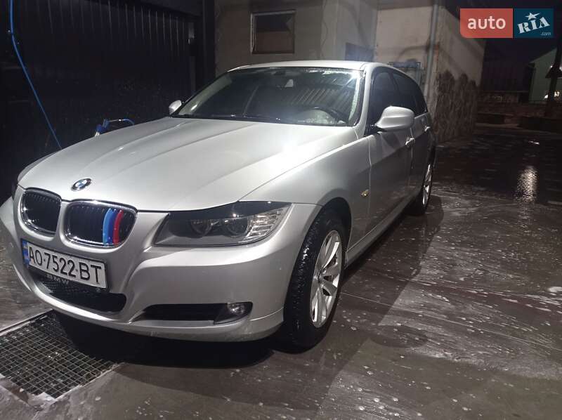 Универсал BMW 3 Series 2011 в Межгорье