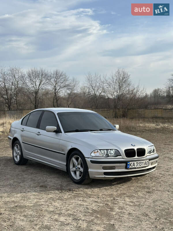 Седан BMW 3 Series 2001 в Києві