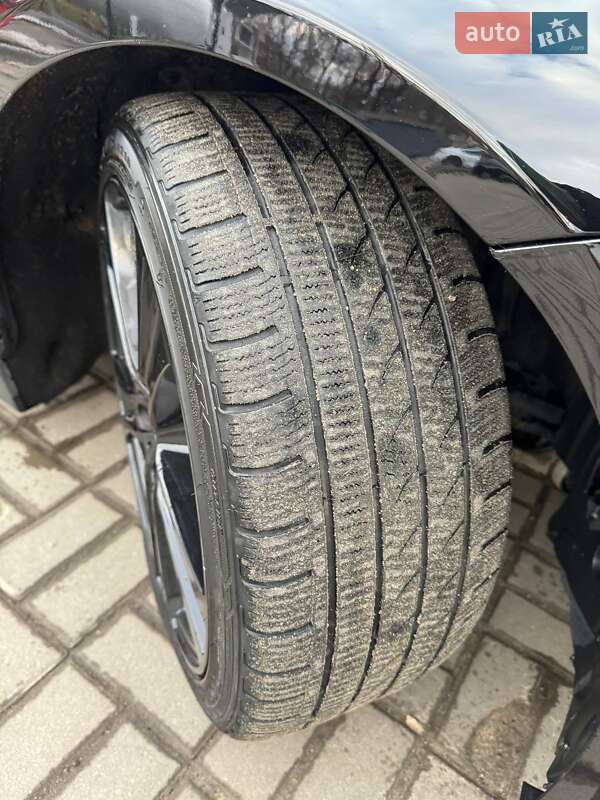 Седан BMW 3 Series 2013 в Львові