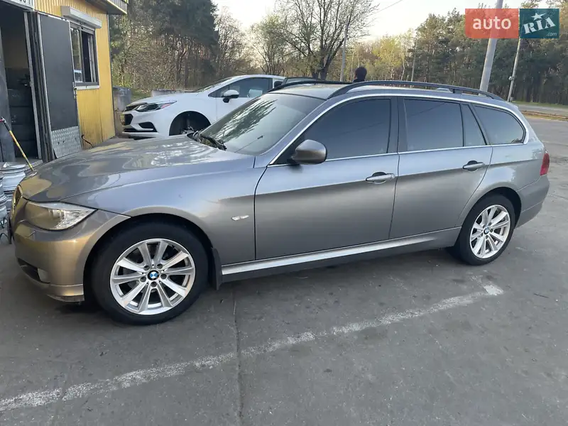 BMW 3 Series 2009