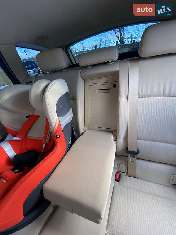 Універсал BMW 3 Series 2011 в Бориславі