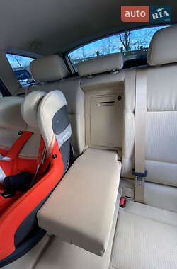 Универсал BMW 3 Series 2011 в 
