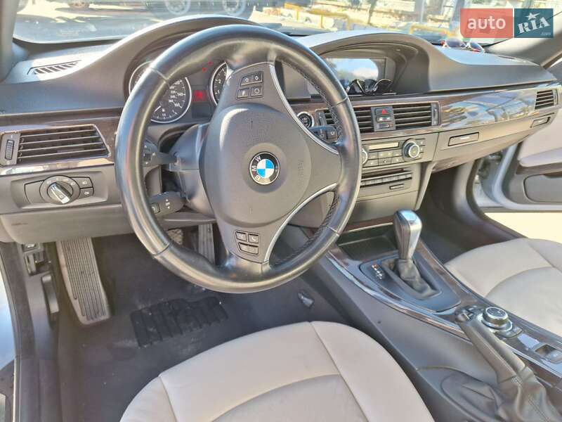 Кабриолет BMW 3 Series 2010 в Южном фото 4 Кабриолет BMW 3 Series 2010 в Южном