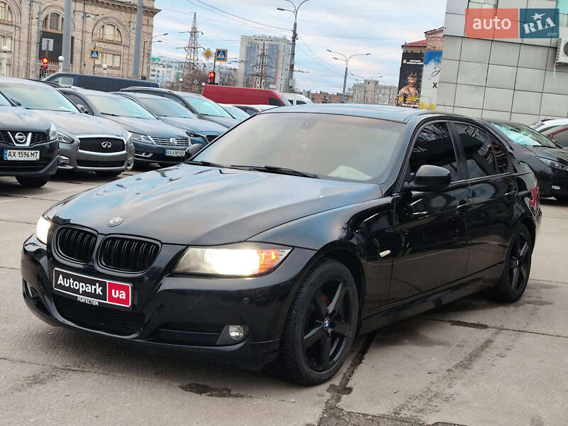 Седан BMW 3 Series 2010 в Харькове