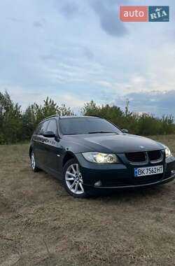 Универсал BMW 3 Series 2006 в Березному