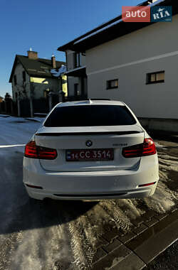 Седан BMW 3 Series 2013 в Львові