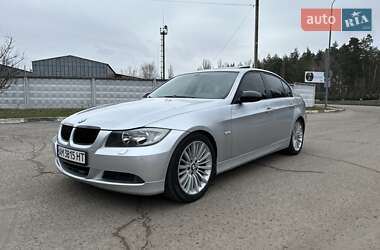 Седан BMW 3 Series 2005 в Охтирці