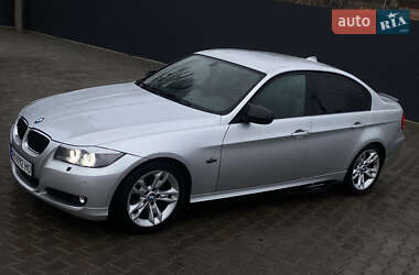 Седан BMW 3 Series 2010 в Житомирі