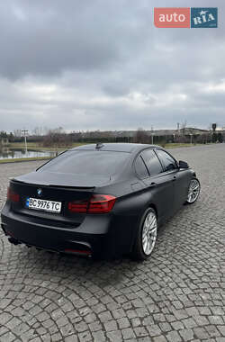 Седан BMW 3 Series 2012 в Жовкві