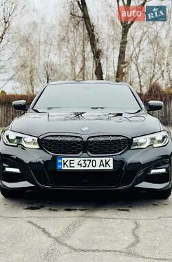 Седан BMW 3 Series 2022 в Дніпрі