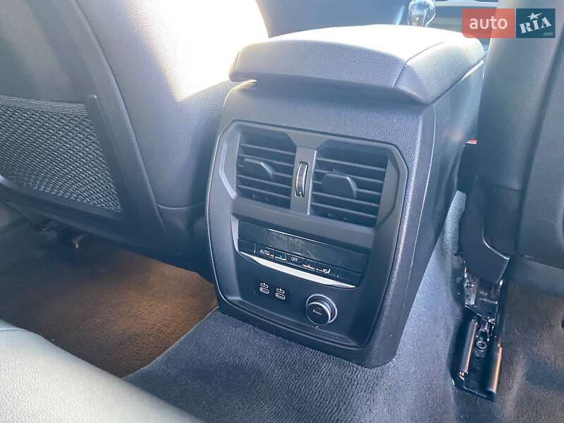 Седан BMW 3 Series 2019 в Львові фото 24 Седан BMW 3 Series 2019 в Львові