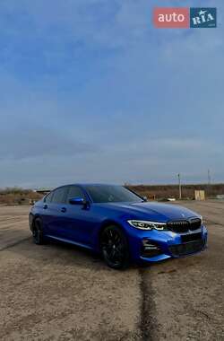 Седан BMW 3 Series 2019 в Ужгороде