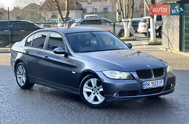 Седан BMW 3 Series 2006 в Ровно