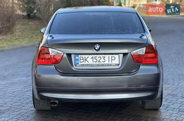 Седан BMW 3 Series 2006 в Ровно