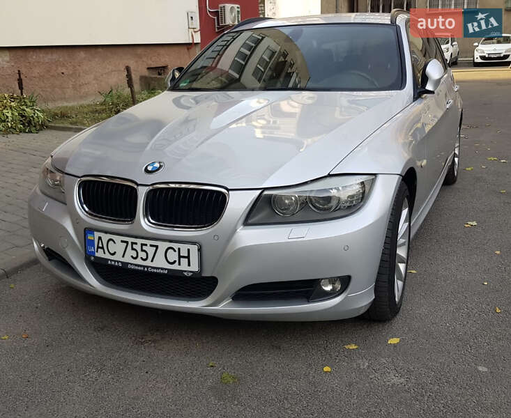 Универсал BMW 3 Series 2010 в Луцке фото 5 Универсал BMW 3 Series 2010 в Луцке