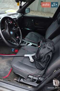 Седан BMW 3 Series 1986 в 