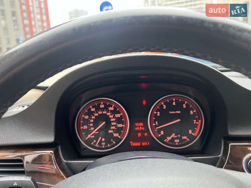 Купе BMW 3 Series 2010 в Києві