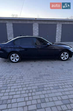 Седан BMW 3 Series 2007 в Березному