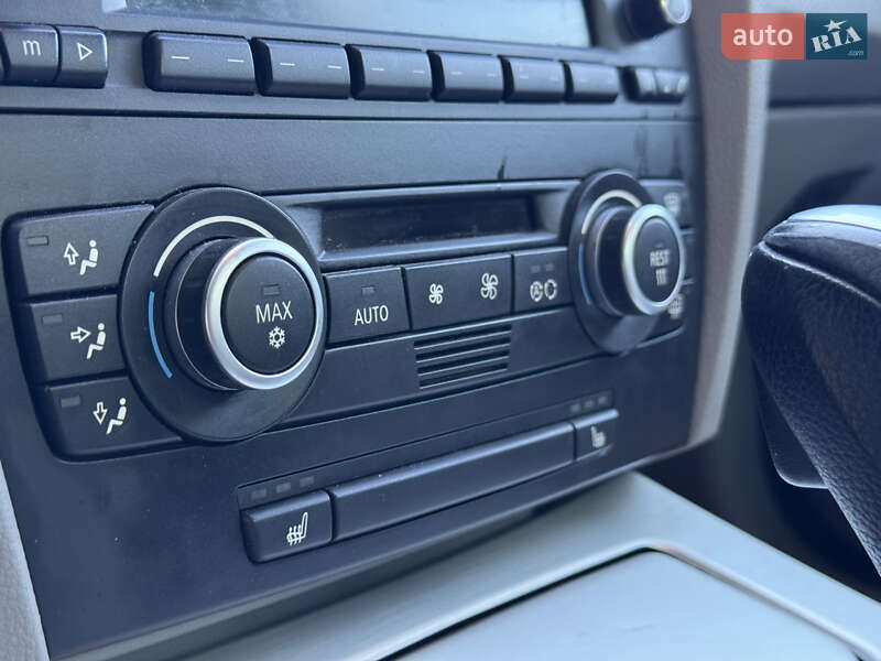 Седан BMW 3 Series 2007 в Мукачевому