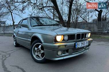 Седан BMW 3 Series 1983 в Кременчуці