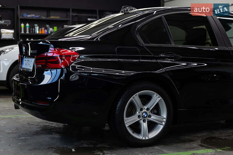 Седан BMW 3 Series 2016 в Ивано-Франковске