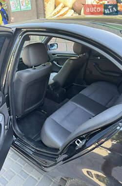 Седан BMW 3 Series 2003 в 