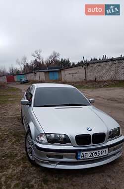 Седан BMW 3 Series 2001 в Павлограді