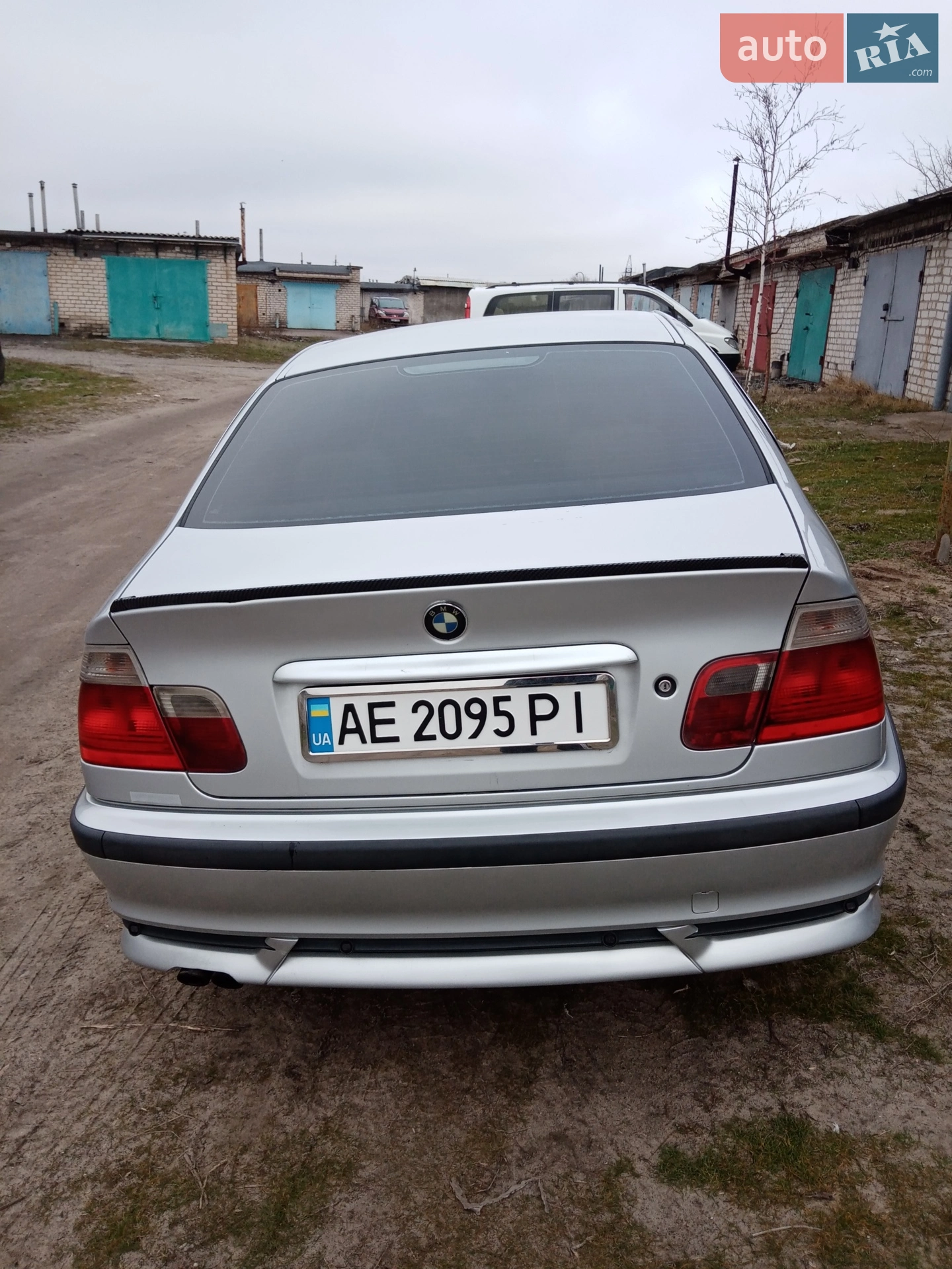 BMW 3 Series 2001 VIN WBAAV110X0FU01477 фото оголошення 2 з 6
