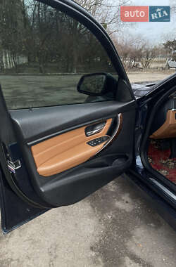 Седан BMW 3 Series 2014 в 