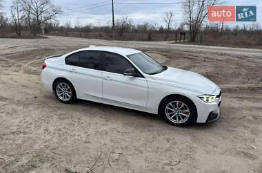 Седан BMW 3 Series 2016 в 