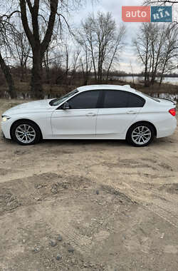 Седан BMW 3 Series 2016 в 