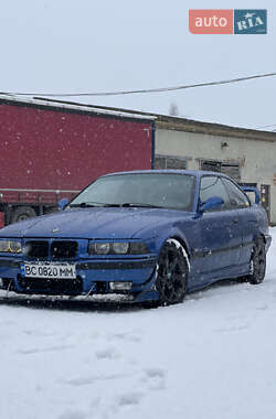 Купе BMW 3 Series 1993 в Жидачові