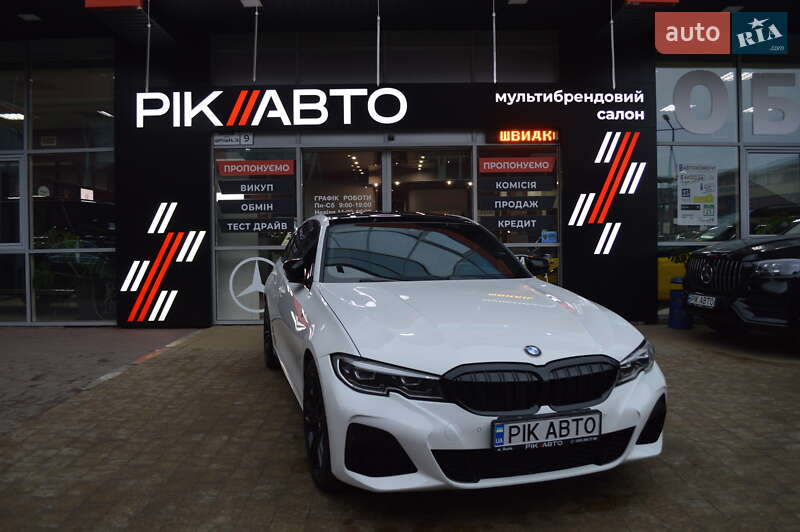 Седан BMW 3 Series 2019 в Львове